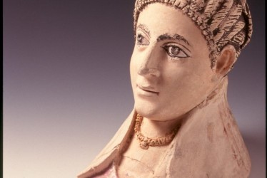 Tête de plastron de femme, IIIe siècle ap. J.-C. – E.604